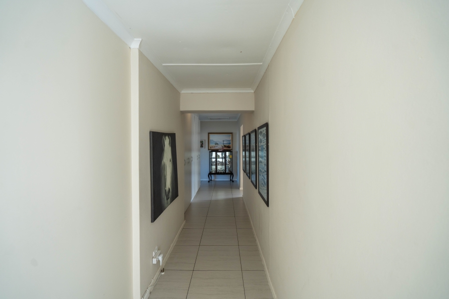 7 Bedroom Property for Sale in Royal Alfred Marina Eastern Cape